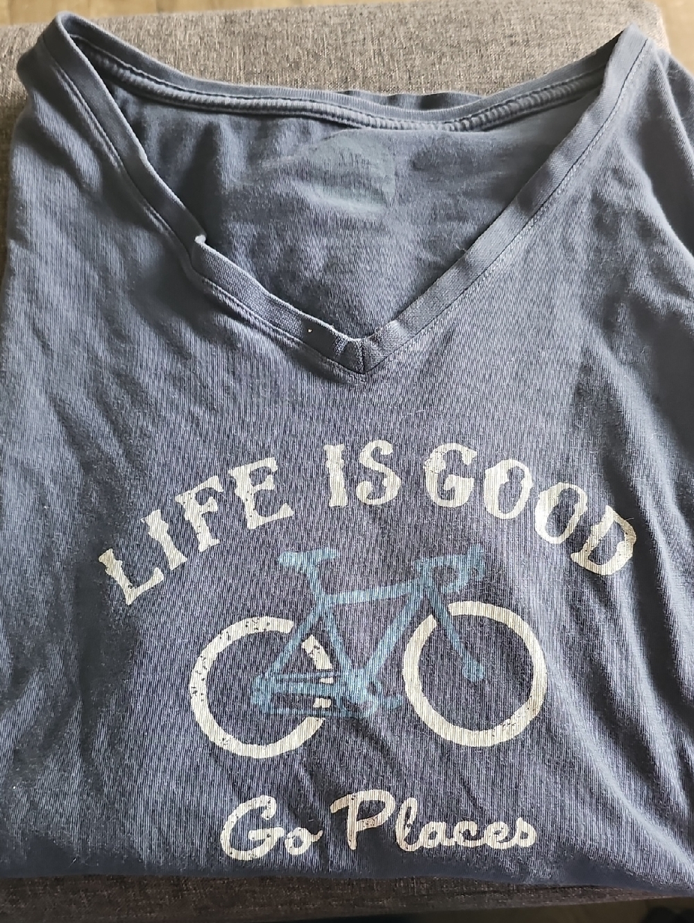 Life Is Good Navy Short Sleeve V-Neck Tee with Bike Graphic Xxlarge